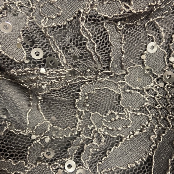 Hailey by Adrianna Papell One-Shoulder Lace Evening Gown Size 12 Grey Sequins - Picture 10 of 10